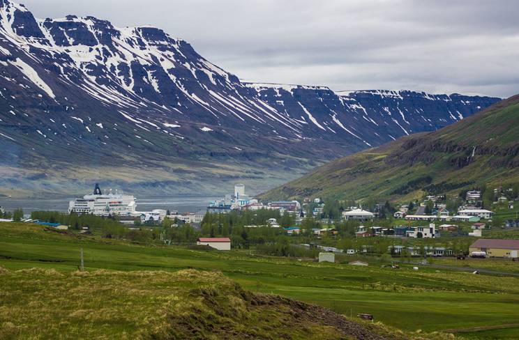 Naar/van Seyðisfjörður